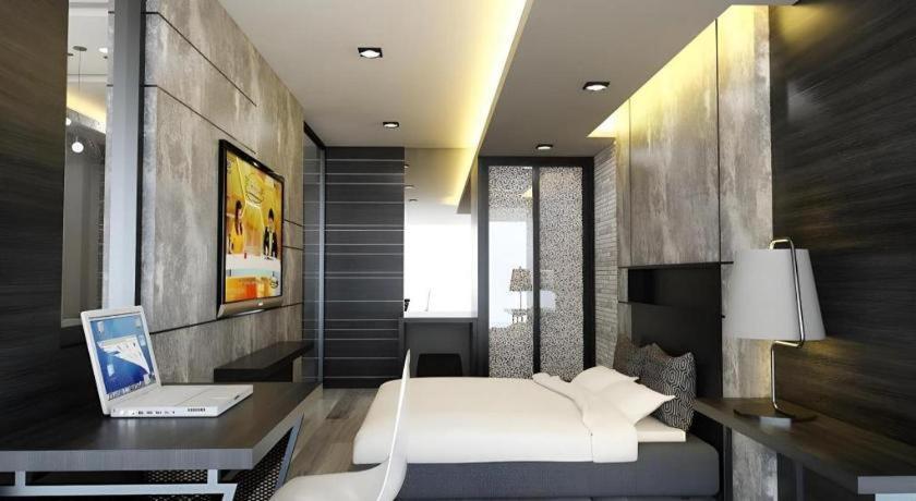 Alvarez Hotel Buriram Ngoại thất bức ảnh