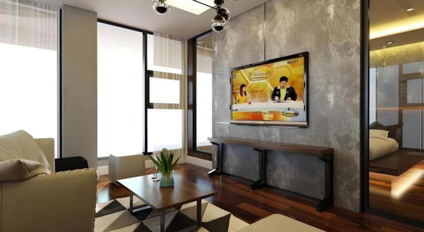 Alvarez Hotel Buriram Ngoại thất bức ảnh